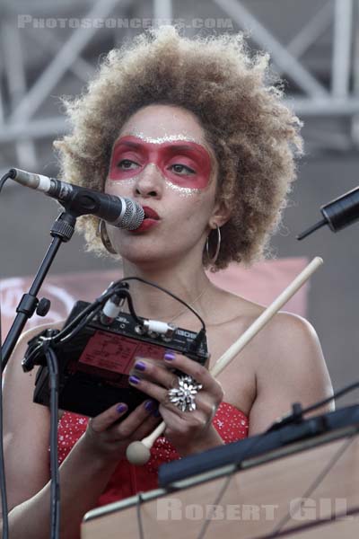 MARTINA TOPLEY BIRD - 2010-08-28 - SAINT CLOUD - Domaine National - Scene de l'Industrie - Martina Gillian Topley-Bird